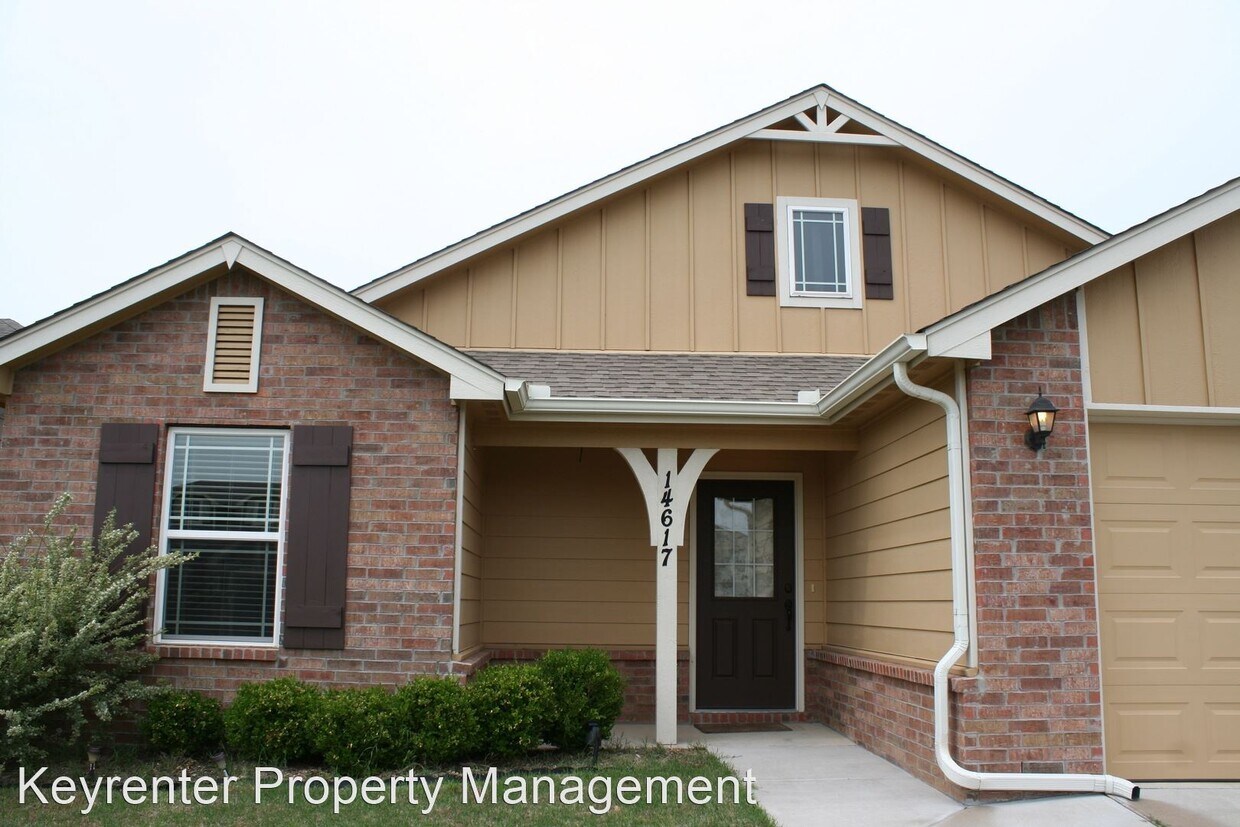 3 br, 2 bath House 14617 E 111th Pl N House Rental in Owasso, OK