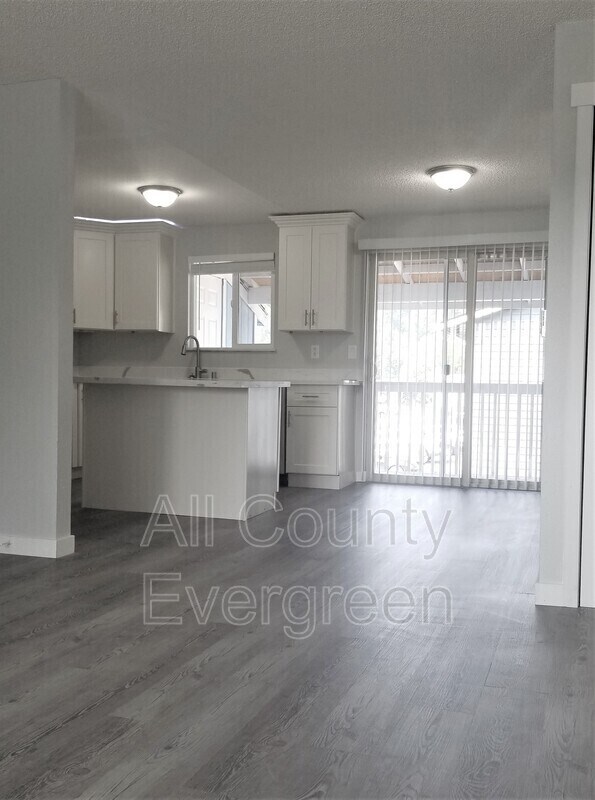 216 Chicago Blvd S Unit B, Pacific, WA 98047 Condo for Rent in