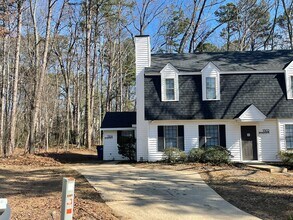 Building Photo - 5302-5304 Grovewood Pl