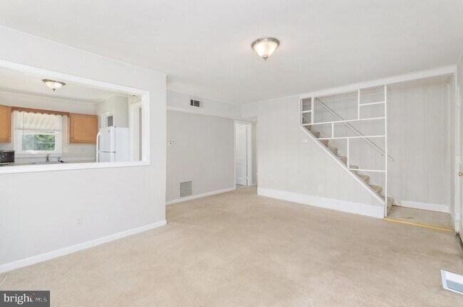 Building Photo - 6118 Bangor Dr