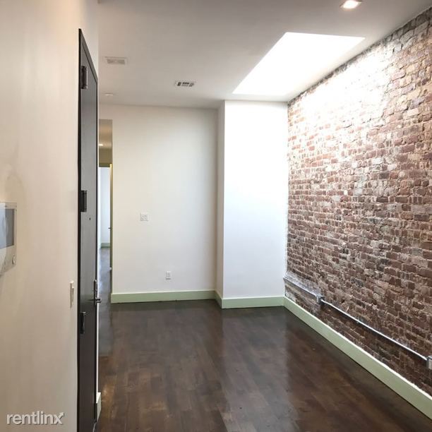 Building Photo - 686 Jefferson Ave