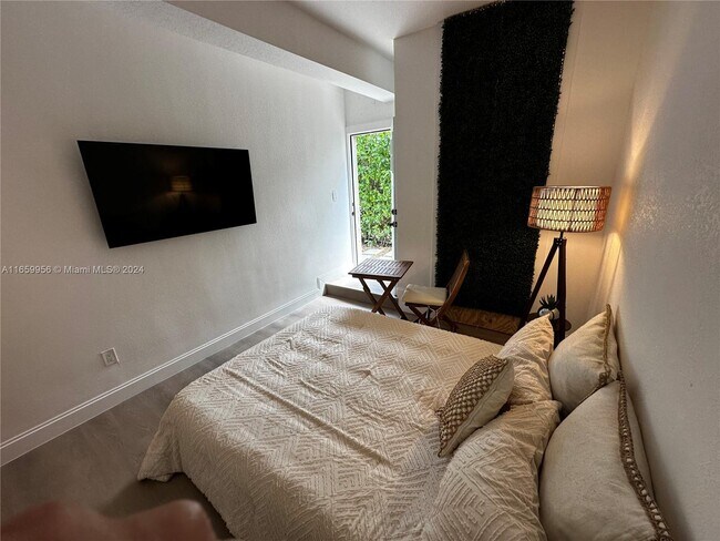 Foto del edificio - 16176 SW 143rd St