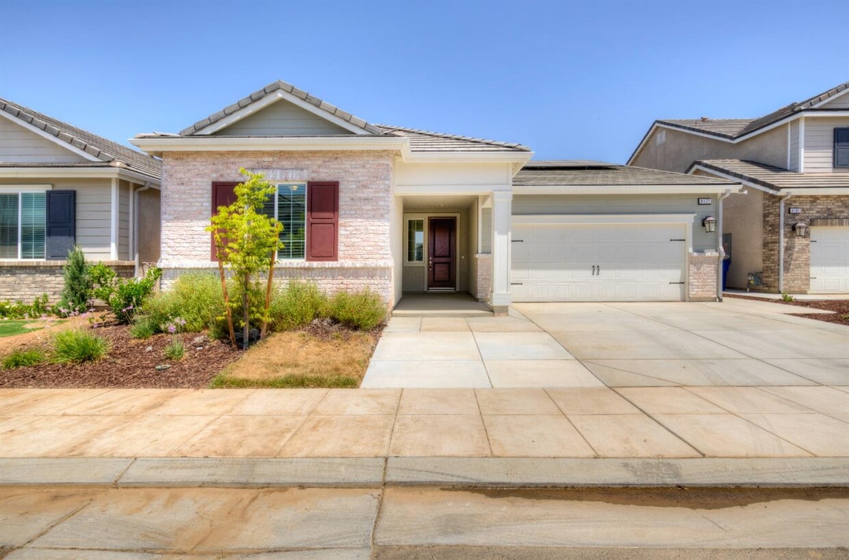 Foto principal - 4171 Mitchell Ave