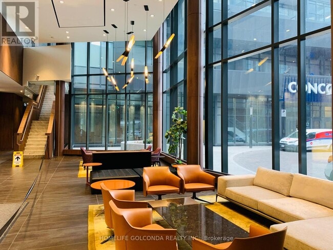 Photo du bâtiment - 70-3270 Queens Wharf Rd