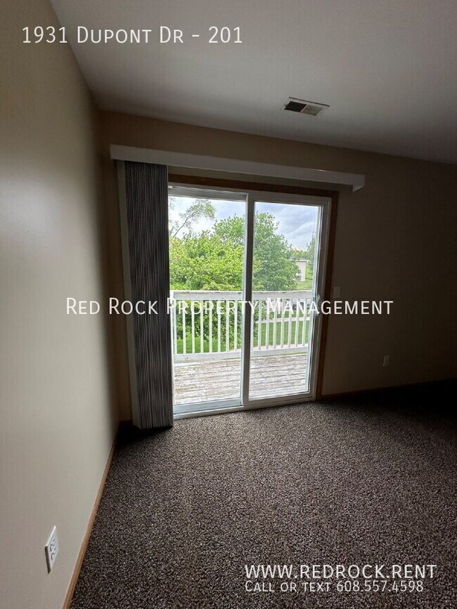 Foto del edificio - 1931 Dupont Dr