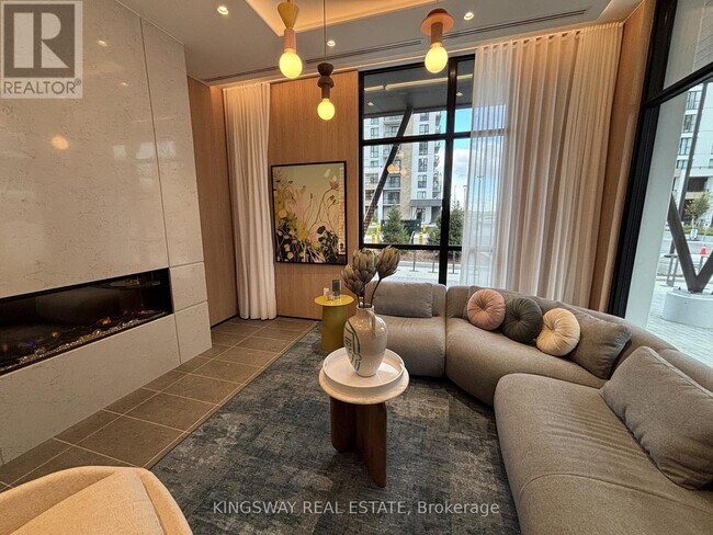 Photo du bâtiment - 720 Whitlock Ave