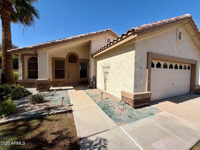 Building Photo - 3068 N 83rd Pl