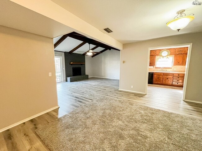 Foto del edificio - 5533 Briargrove Dr