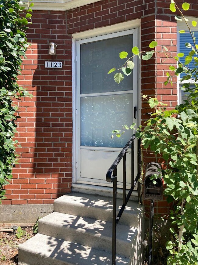 Foto del edificio - 1103-1133 SW Whitaker St