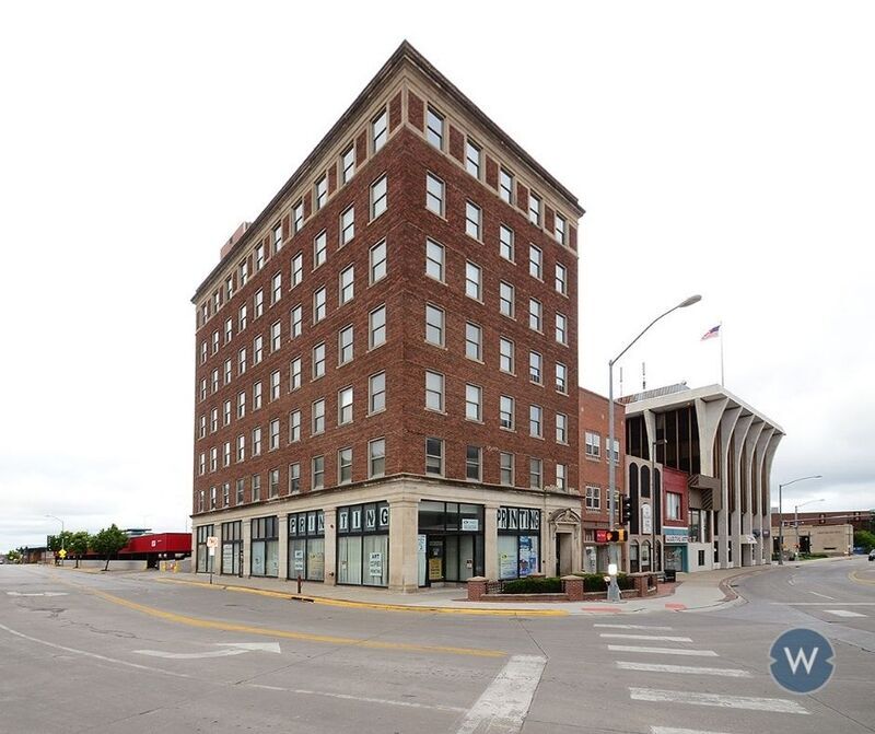 Foto principal - 405 W Broadway