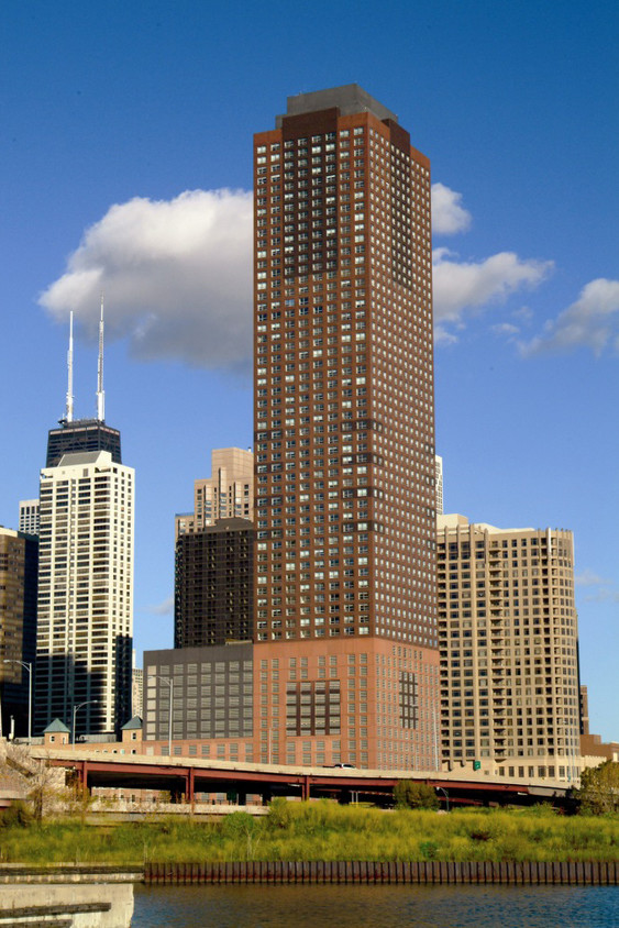 Foto principal - 474 N Lake Shore Dr