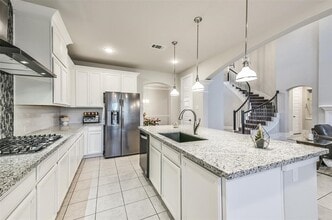 Building Photo - 16526 Whiteoak Canyon Dr