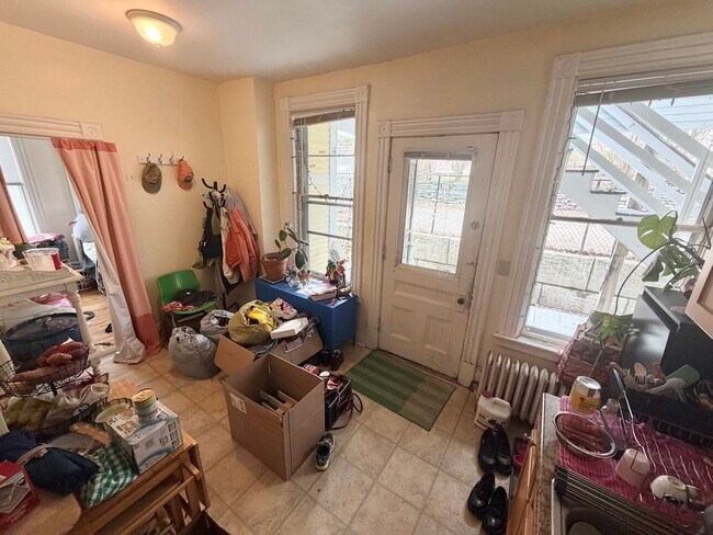 Foto del edificio - 3 Bedroom Apartment in Burlington VT Available 6/5-6/15!