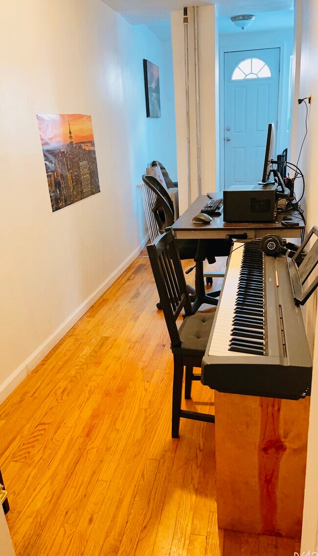 Foto del edificio - 81 Sterling Pl