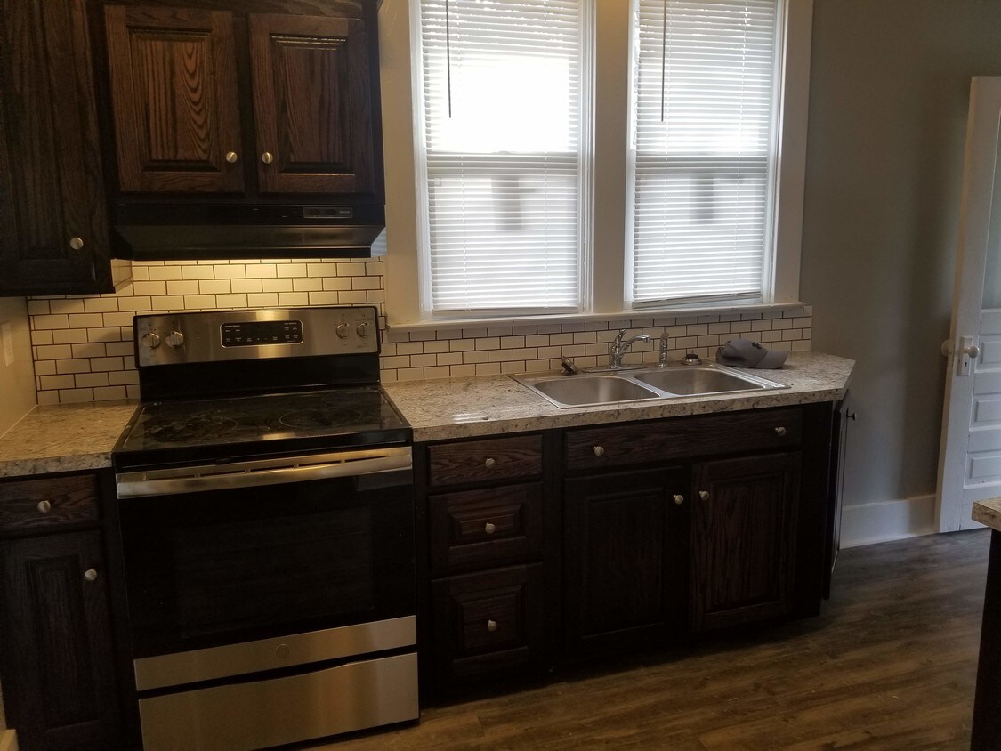 117 South West End Boulevard, Cape Girardeau, MO 63703 House Rental