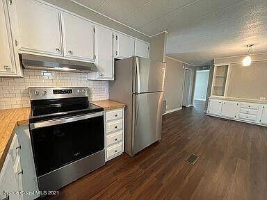 Foto del edificio - 7878 SE Continental Dr