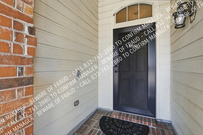 Building Photo - 615 Magnolia Ln