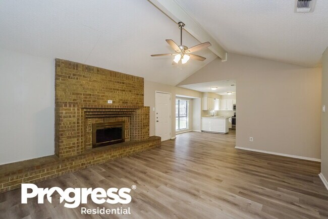 Building Photo - 749 Parkview Dr