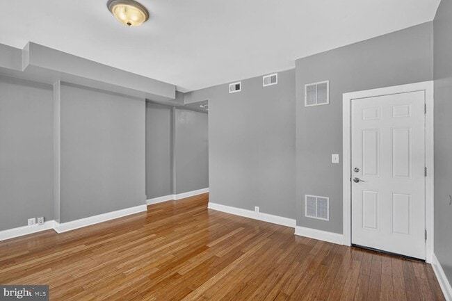 Building Photo - 1932 15th St NW
