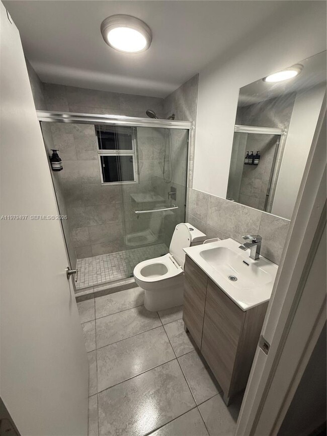 Foto del edificio - 2020 Washington St