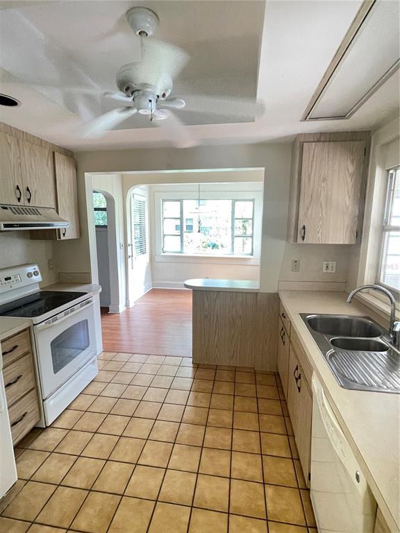 Foto del edificio - 417 Adelia Ave