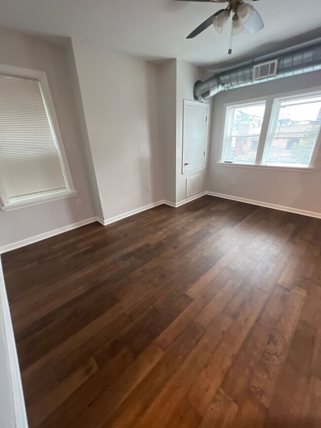 Photo - South Oakland 2 Bedroom + Office Space Apartment