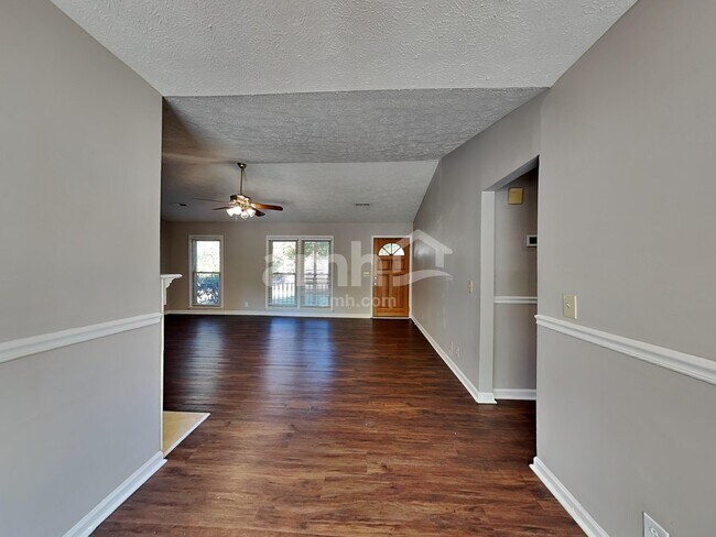 Foto del edificio - 7303 Clearview Dr