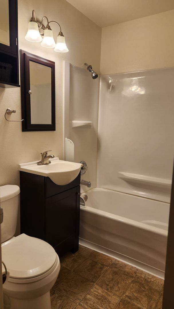 Foto del edificio - Wonderful 3 bedroom home close to schools and shopping!