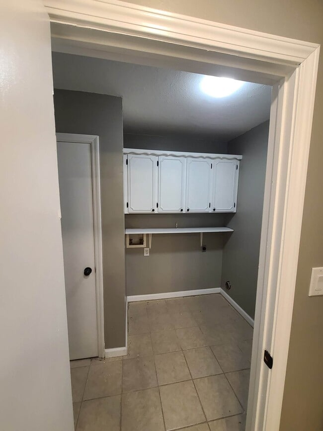 Building Photo - Wynnewood