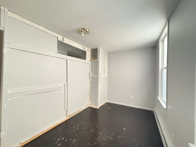 Building Photo - 905 Hunterdon St