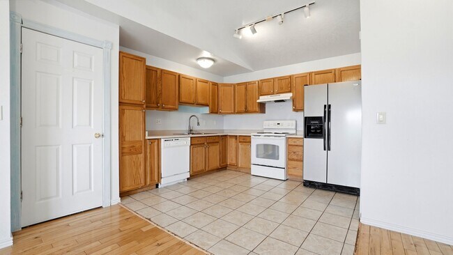 Foto del edificio - 8061 Copperfield Pl