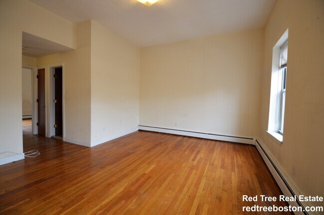 Building Photo - 172 N Beacon St