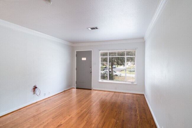 Foto del edificio - 3014 Attridge Rd