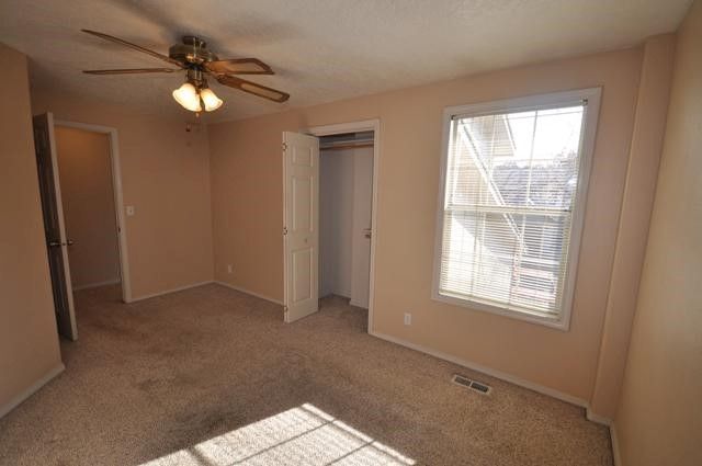 Building Photo - 7038 W Irving Ln