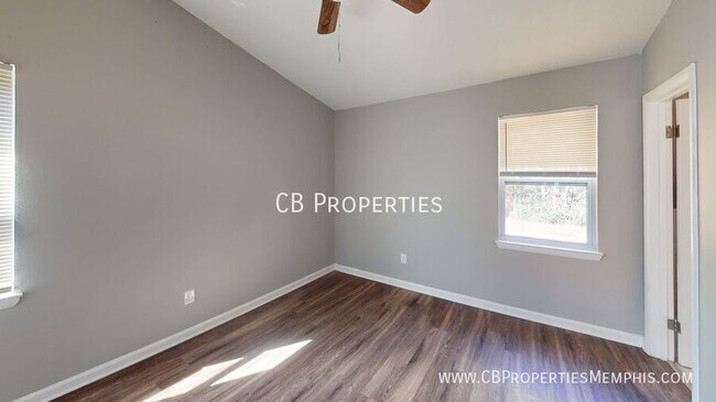 Foto del edificio - 938 Bramblewood Ln