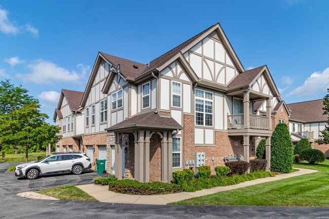 Building Photo - 200 Rosehall Dr