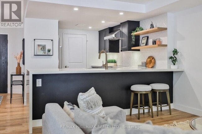 Building Photo - 211 St Patrick St