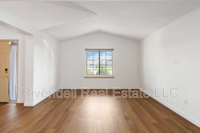 Foto del edificio - 1843 Rough Ct