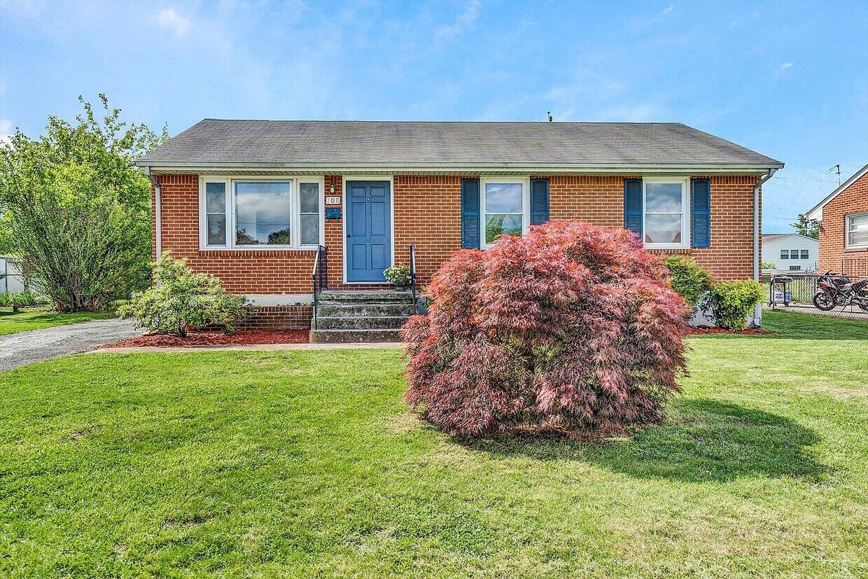 Primary Photo - 708 Fairhurst Dr