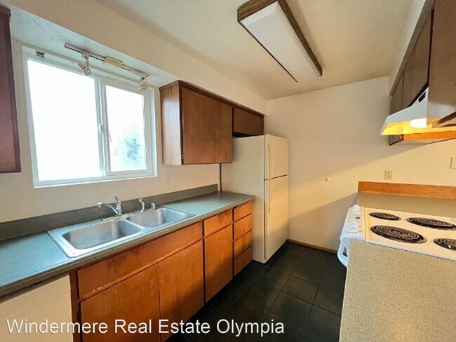 Building Photo - 4 br, 2 bath House - 5711 20th Ave SE