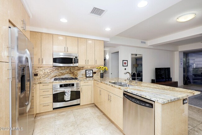 Foto del edificio - 7117 E Rancho Vista Dr