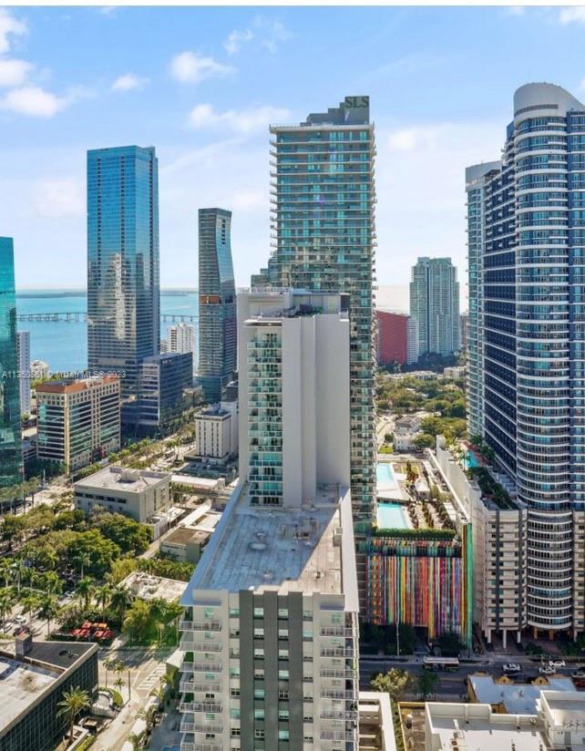 Building Photo - 1100 S Miami Ave