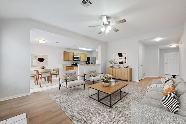 Building Photo - 2028 Kaiser Dr