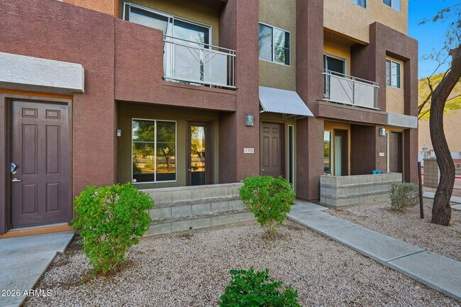 Foto del edificio - 6745 N 93RD Ave