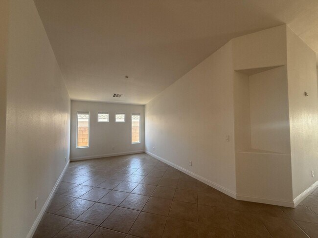 Foto del edificio - 8311 Browns Mountain Ct