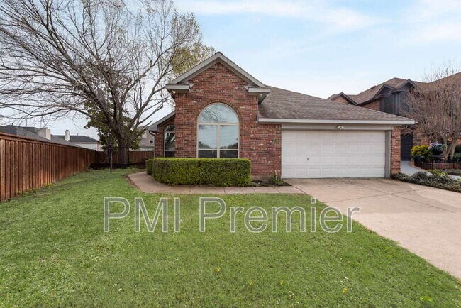 Building Photo - 1220 Royal Crescent Dr