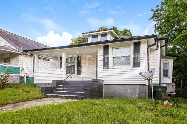 Building Photo - 48 Chestnut Dr SW