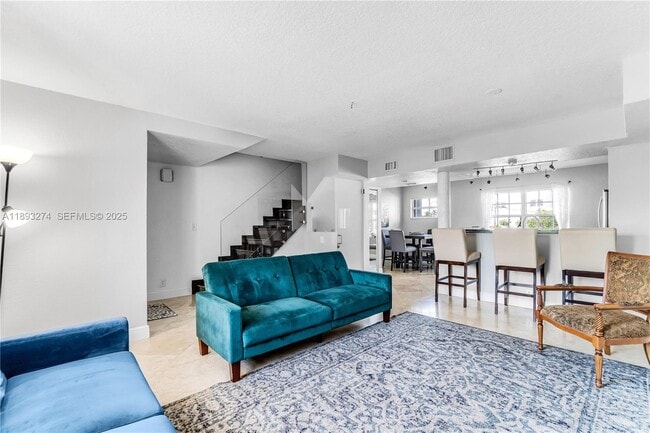 Building Photo - 349 Virginia St