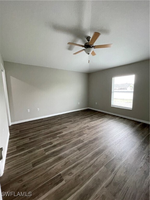 Foto del edificio - 2821 NW 6th Pl
