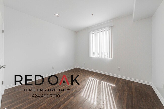 Foto del edificio - 8747 Sepulveda Blvd